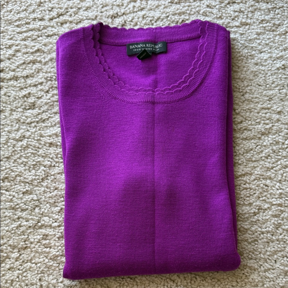 Set of Three Banana Republic Merino Wool Crewneck Sweaters - Picture 4 of 4